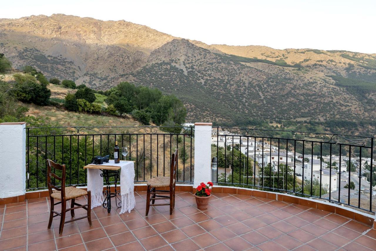 Casa Rural El Fuerte De Atabuey Trevélez Exteriör bild